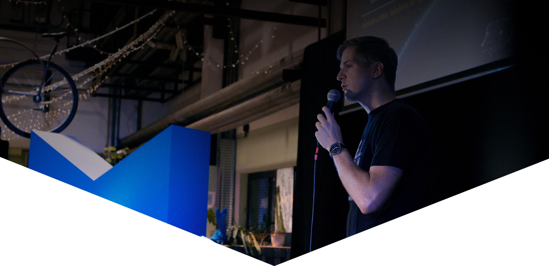 Visit our events in Berlin at our unique eventlocation or learn new skills at our weekly workshops!