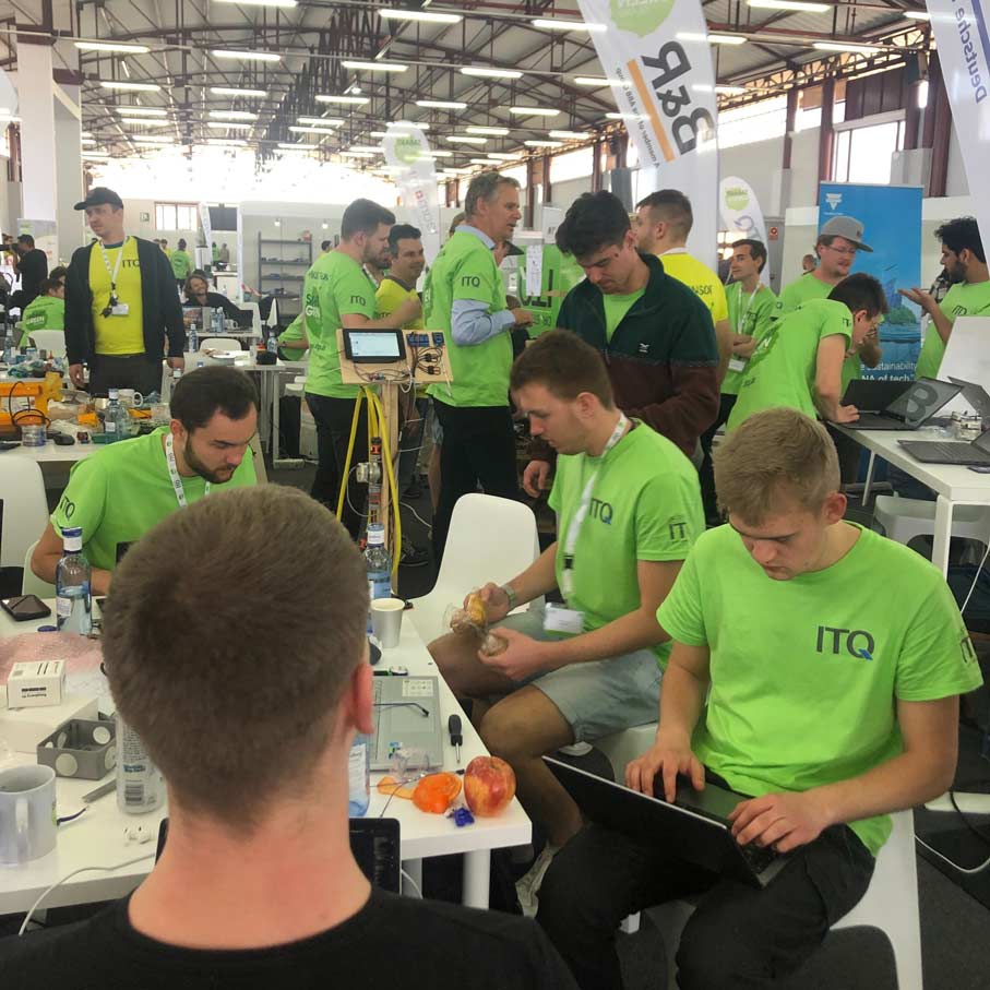 Our iot tech talents at the smart green island makeathon 2023 in gran canaria.