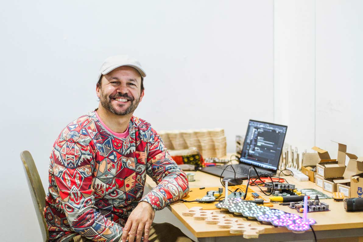 Mehr über den Artikel erfahren Robin Baumgarten – Interaktive Kunst Installationen & Spiele