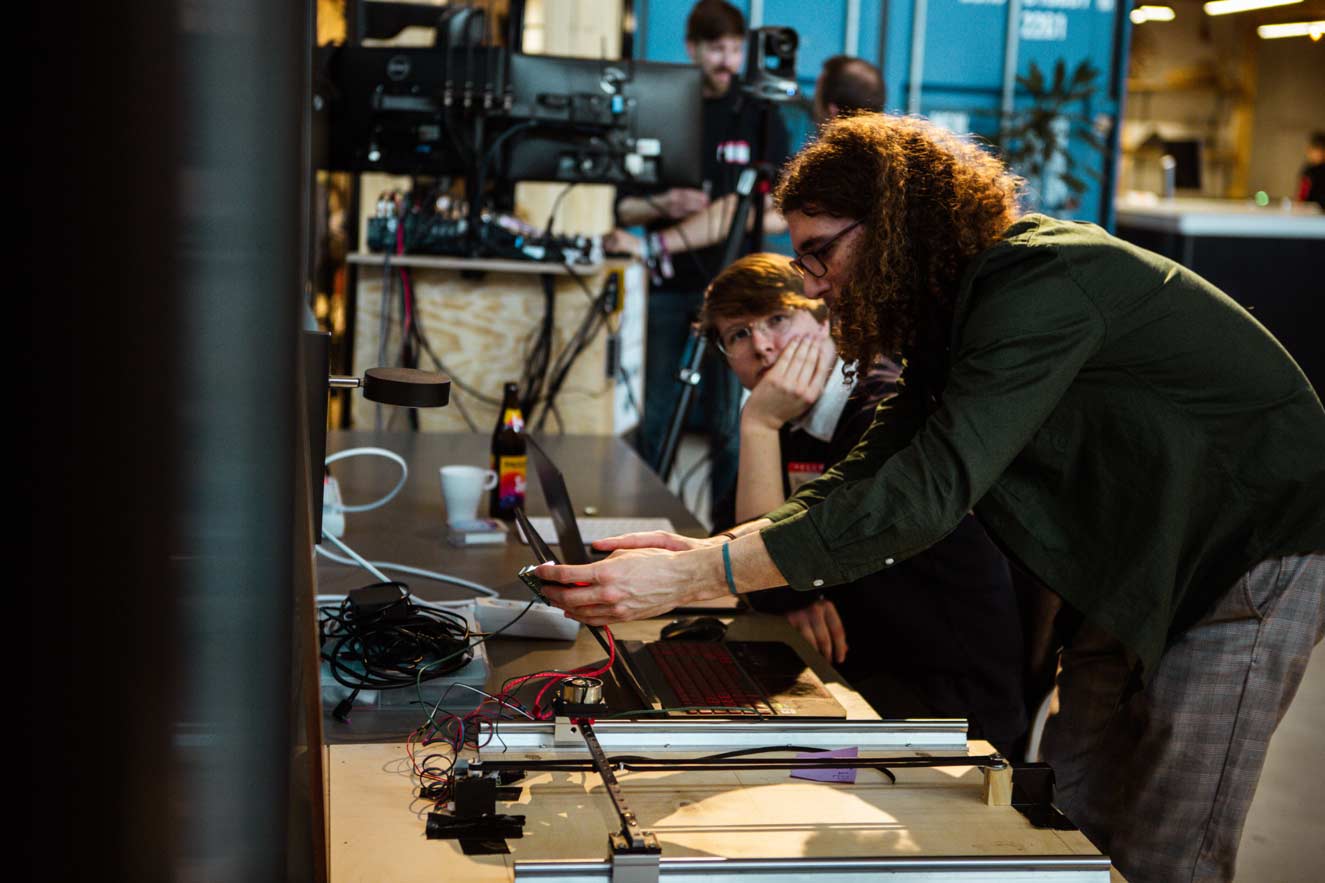 Read more about the article 5 Tips for students looking for their first job in IoT