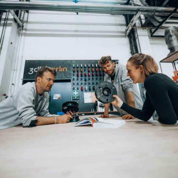 This are our 6 tips for building a solid legal foundation for Your hardtech startup.