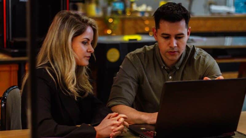 This is Redivivum, one of the startups out of batch 3 of our MotionLab.Berlin Startup accelerator program Hardtech Innovation who are working on a sorting automation technology for textile recycling and a circular fashion industry.