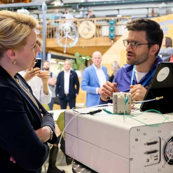 It's official: MotionLab.Berlin is the new Deep Tech Hub in Berlin, where we support Startups and Corporate Businesses on their journey to develop innovative deep tech solutions.