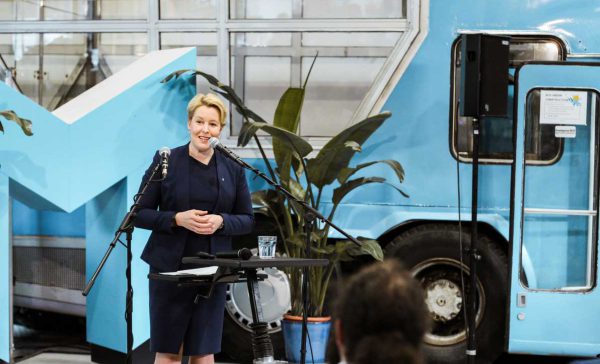 One Highlight of the Deep Tech Award 2024 will be an opening speach by Berlin Senator for Economy, Energy, and Enterprise Franziska Giffey,